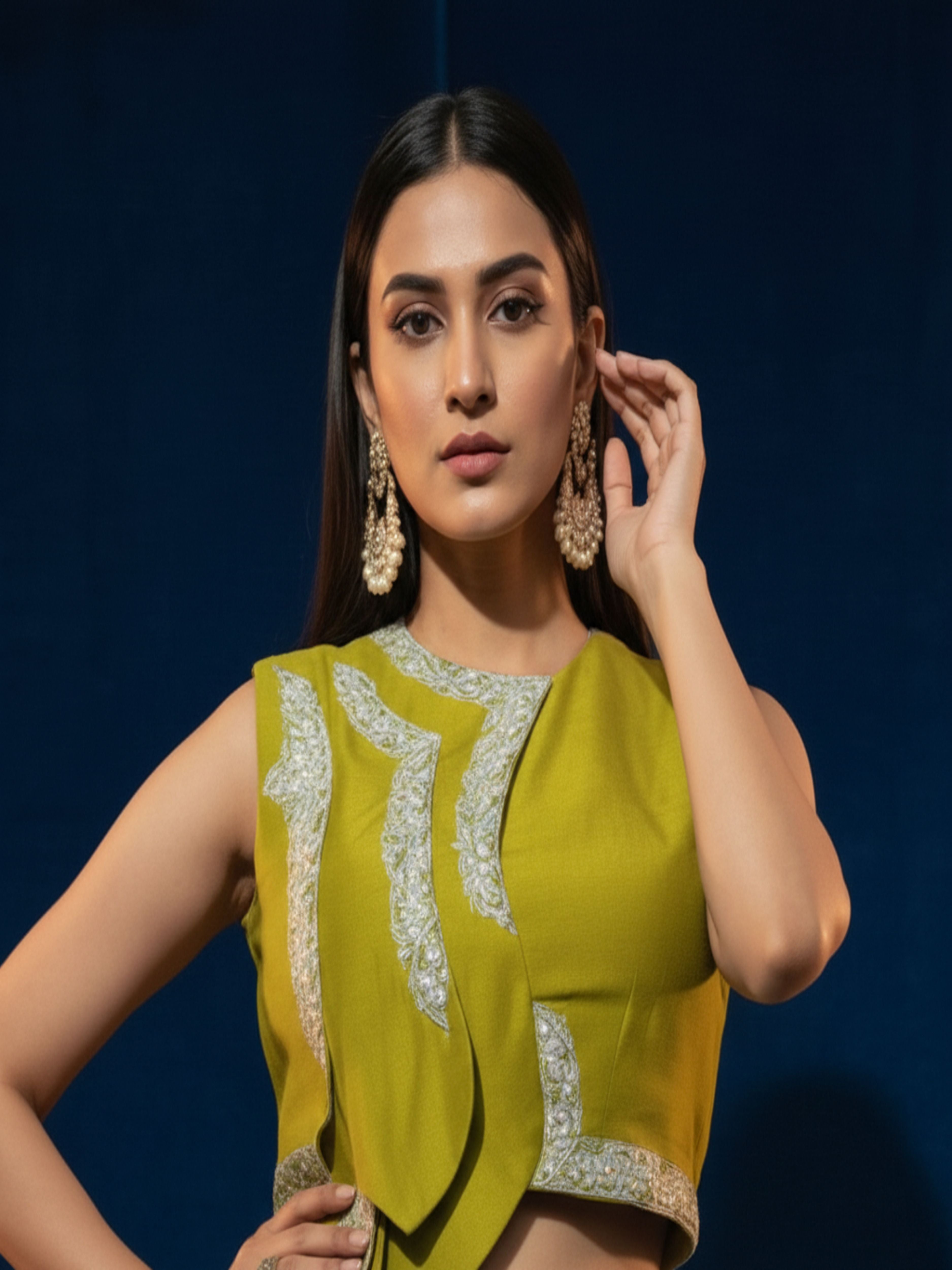 Neelima-Floral Lehenga Set